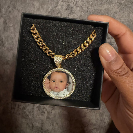 Picture chain